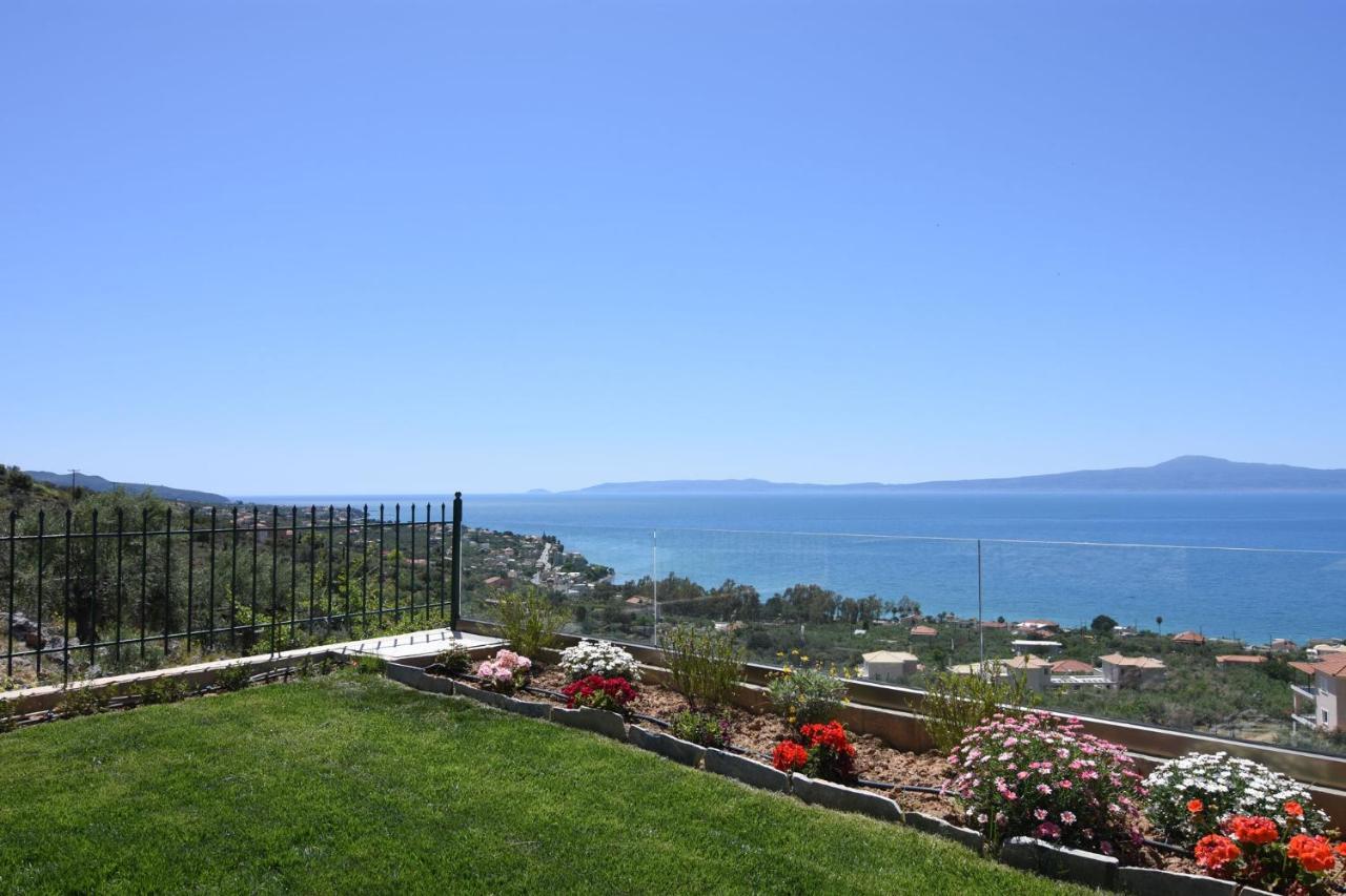 Villa Dafni - Infinite Sea Vistas With Private Pool กาลามาตา ภายนอก รูปภาพ